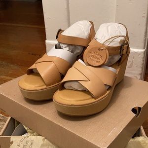 Kork-ease Ava Natural platform leather sandal size 8